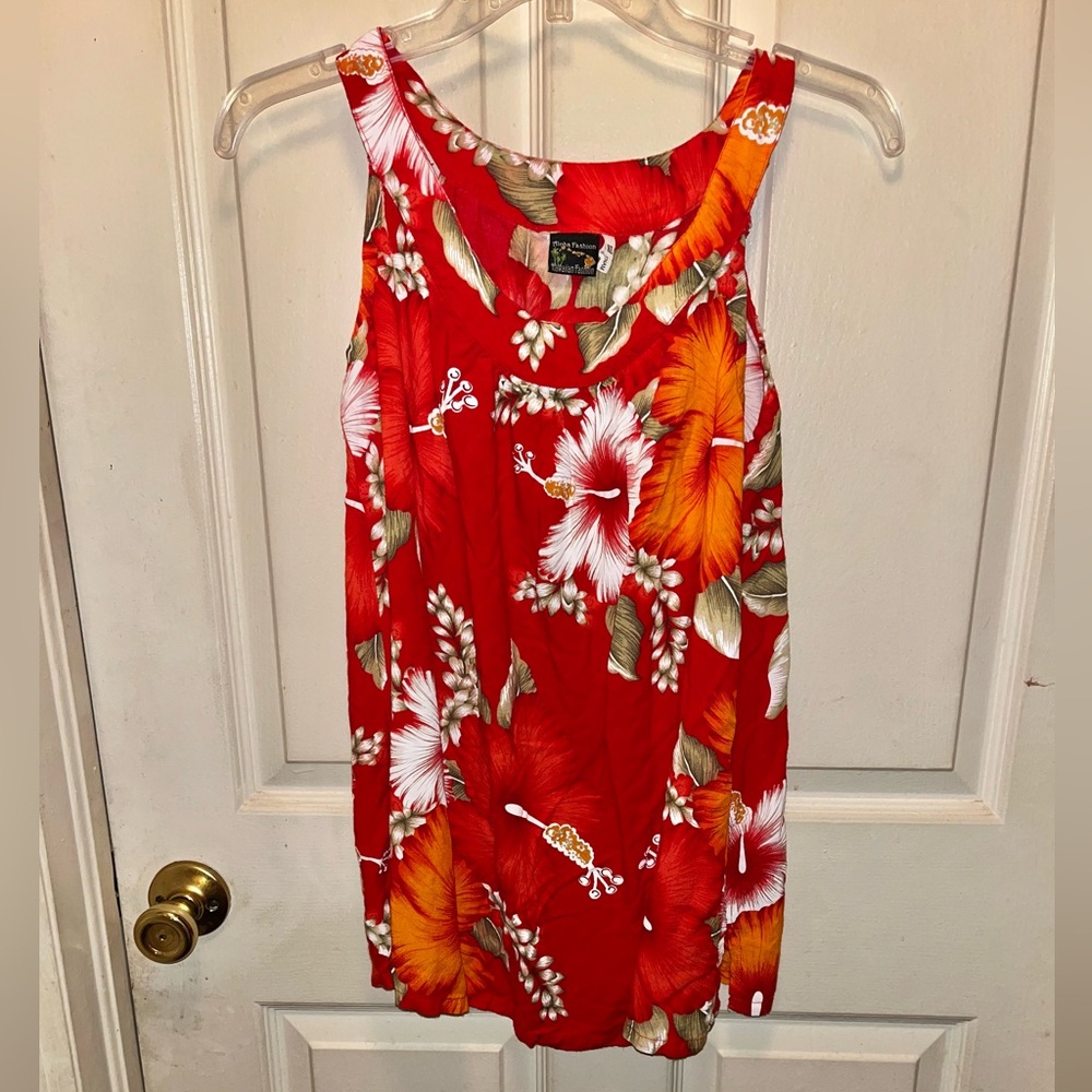 ALOHA FASHION Women’s Sleeveless Hawaiian Top. Sz XL.